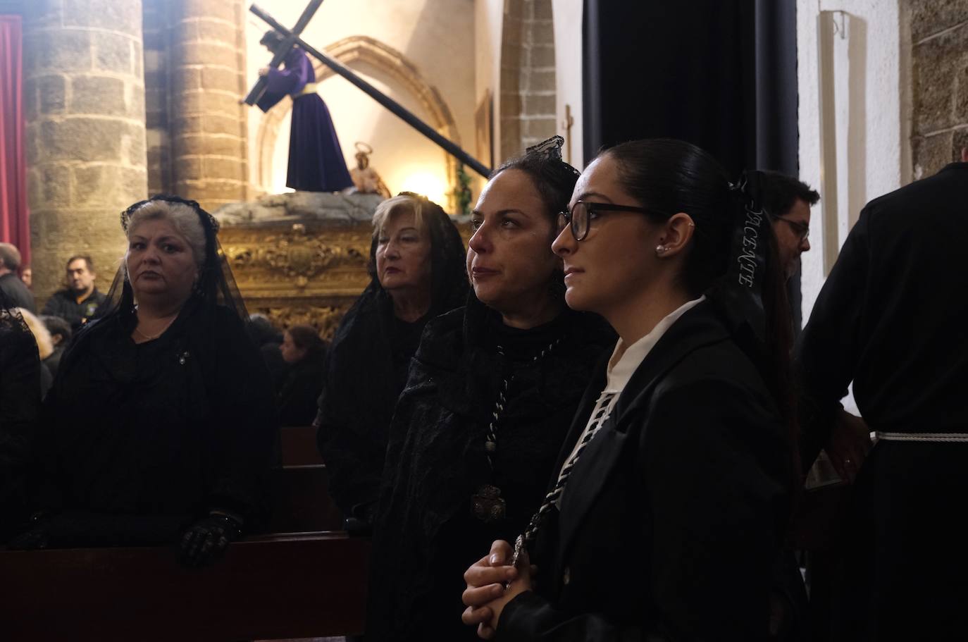 Fotos: Santo Entierro este Sábado Santo en la Semana Santa de Cádiz 2024
