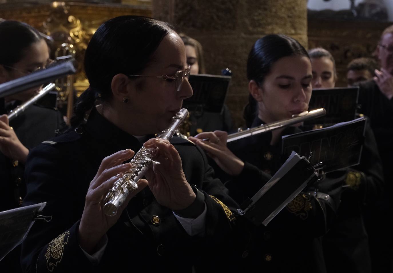 Fotos: Santo Entierro este Sábado Santo en la Semana Santa de Cádiz 2024
