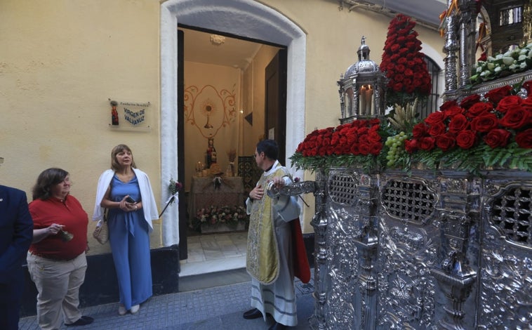 Imagen principal - Cádiz enaltece su Corpus