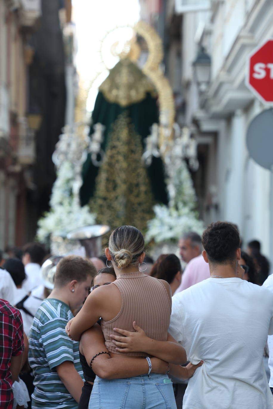 Fotos: Procesión de la Virgen de los Desamparados en Cádiz