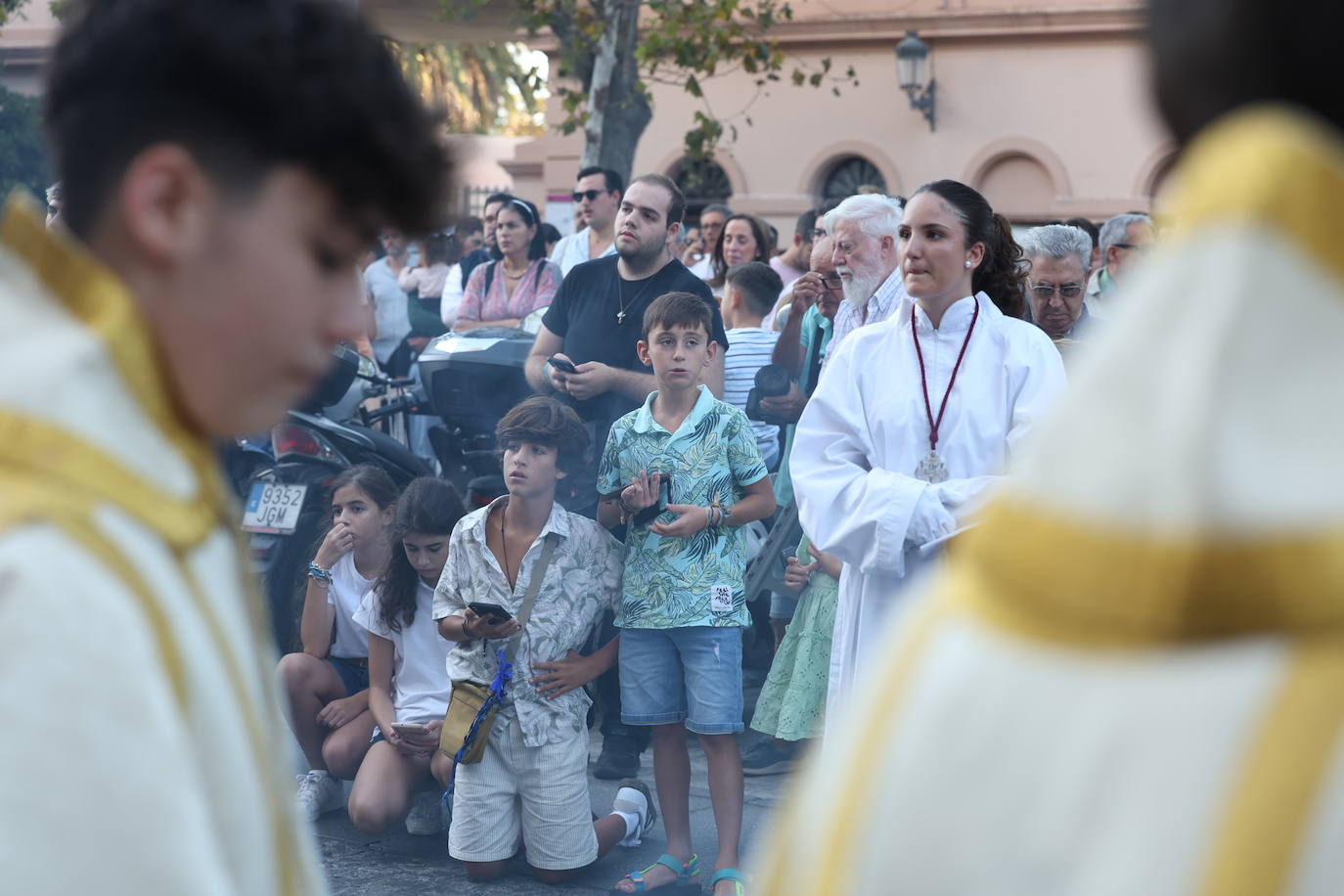 Fotos: Procesión de la Virgen de los Desamparados en Cádiz