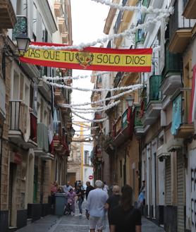 Imagen secundaria 2 - Cádiz aguarda una vez más a su Alcaldesa Perpetua