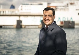 Juanma Moreno presume del puerto de Algeciras en su mensaje de Navidad 2024