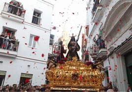 Cádiz, con ganas de Semana Santa: comienzan a agotarse las túnicas