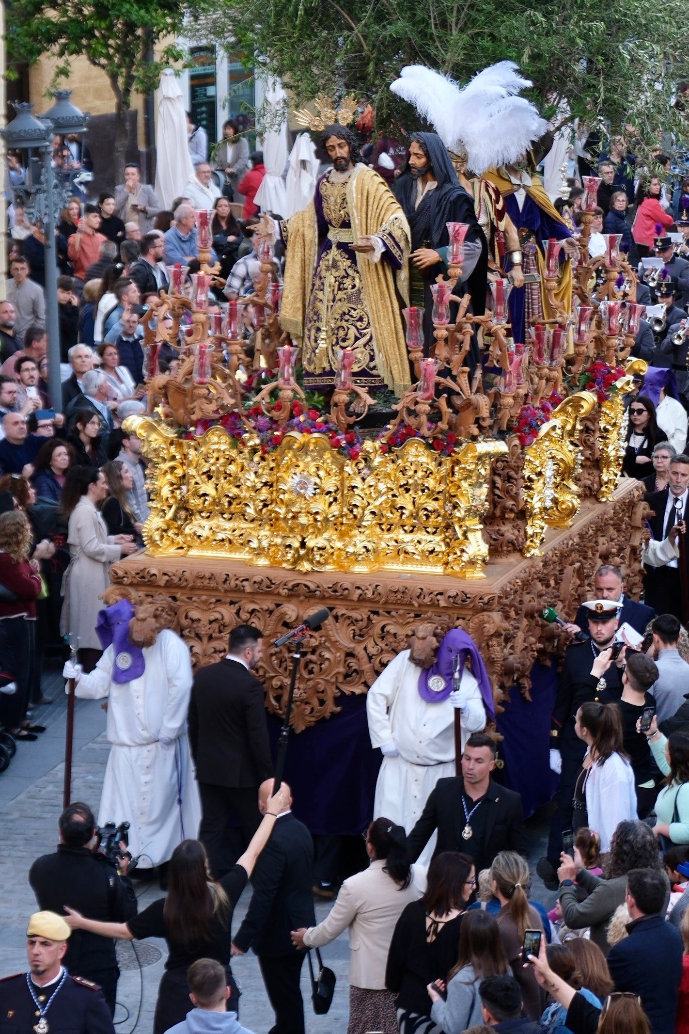 Las imágenes de Prendimiento en la Semana Santa de Cádiz 2025
