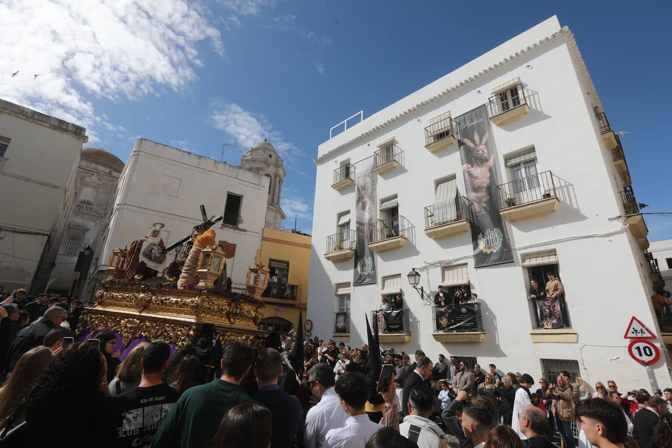 Las imágenes de Sanidad en la Semana Santa de Cádiz 2025