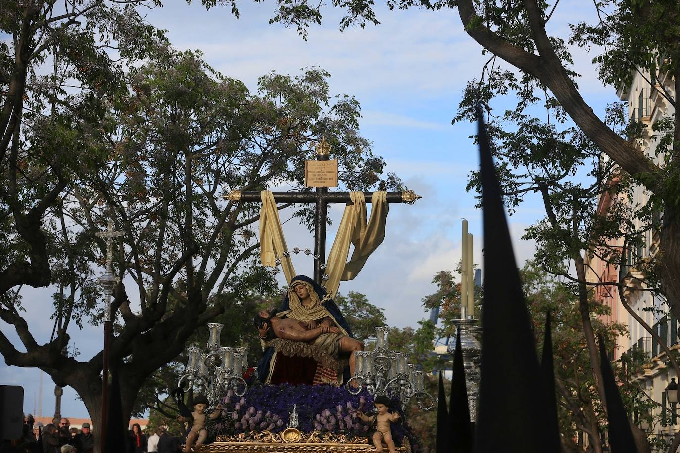 Las imágenes del Caminito en la Semana Santa de Cádiz 2025