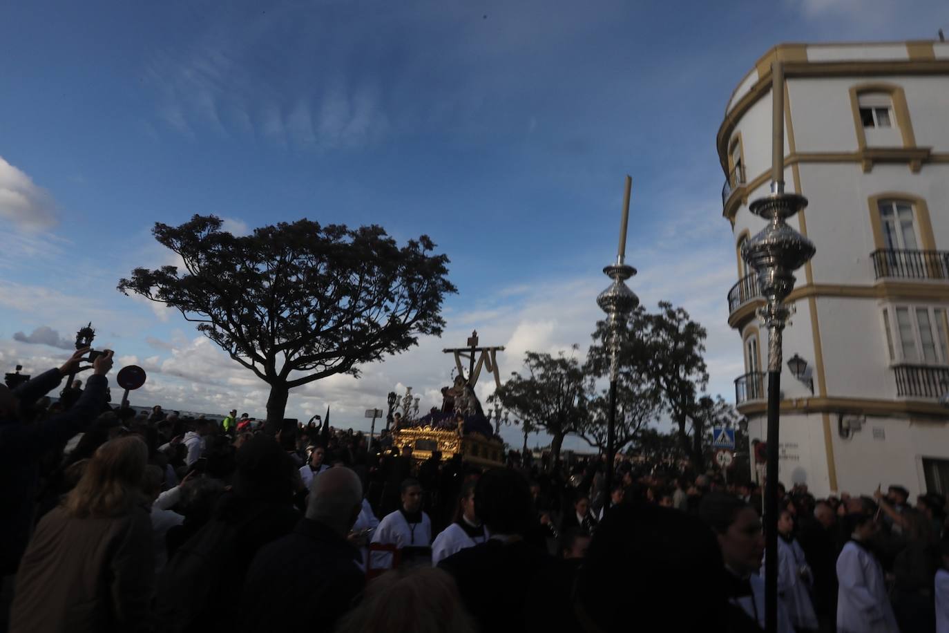 Las imágenes del Caminito en la Semana Santa de Cádiz 2025