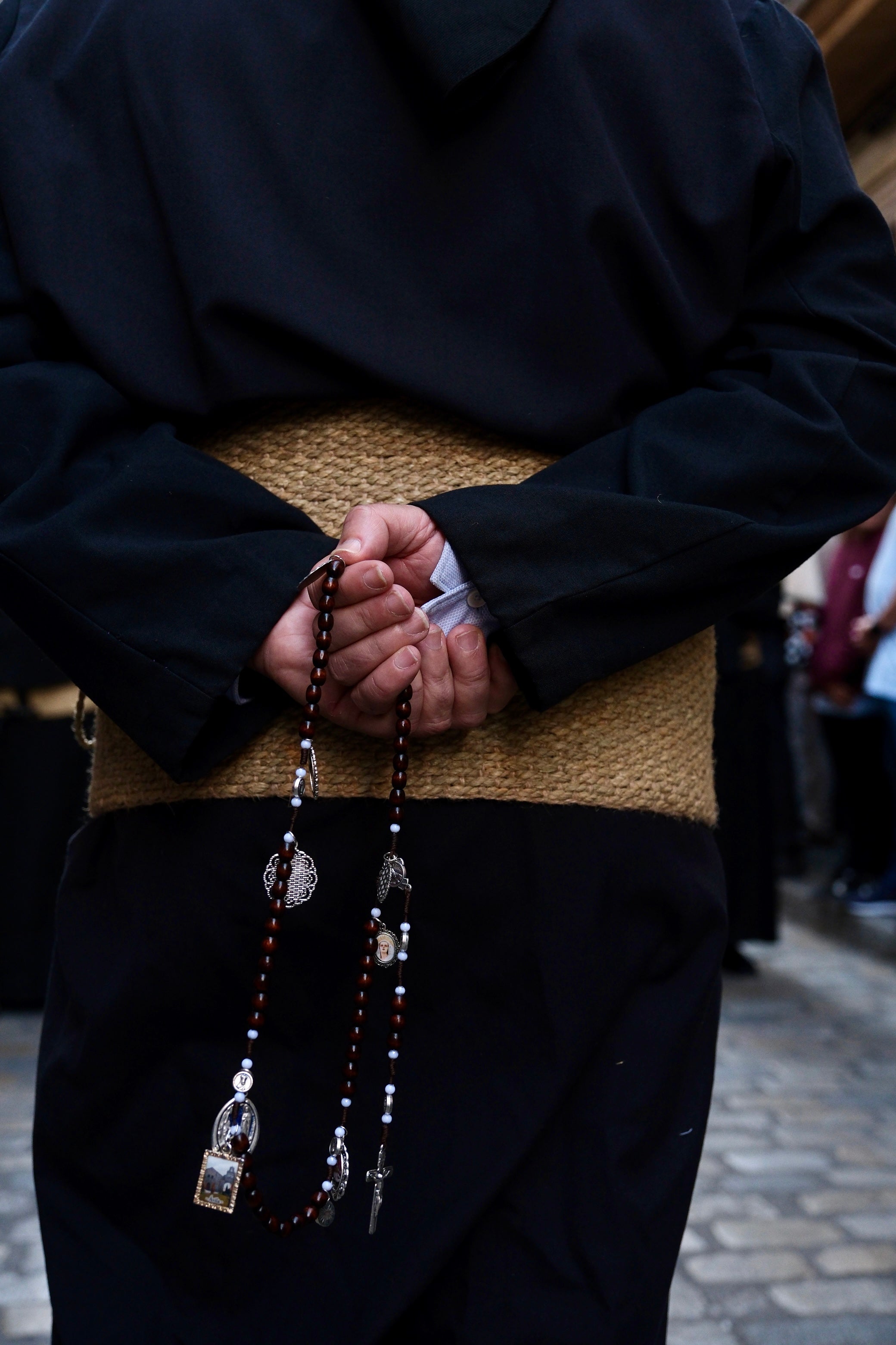 Fotos: Descendimiento el Viernes Santo en la Semana Santa de Cádiz 2025