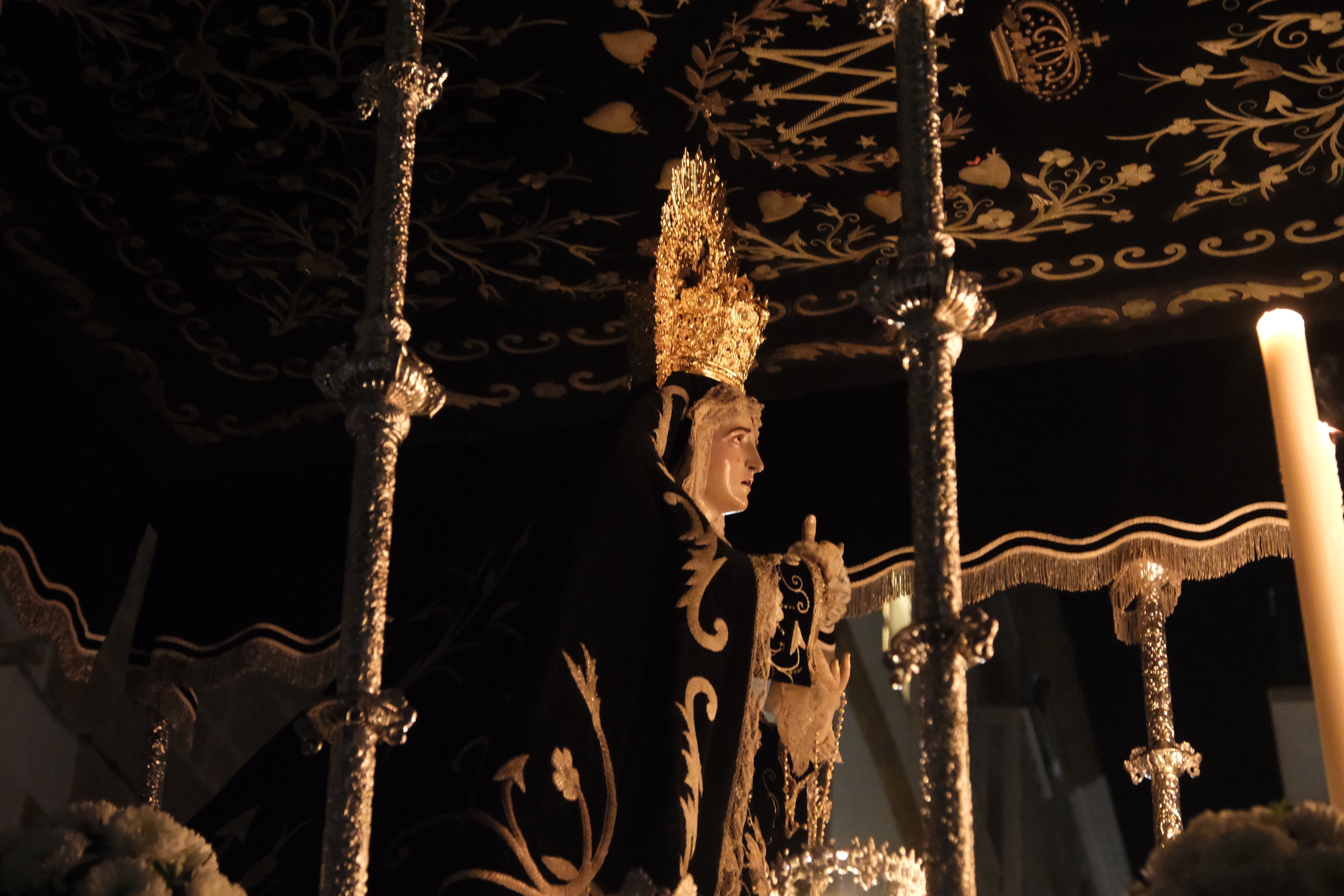 Fotos: Buena Muerte el Viernes Santo en la Semana Santa de Cádiz 2025