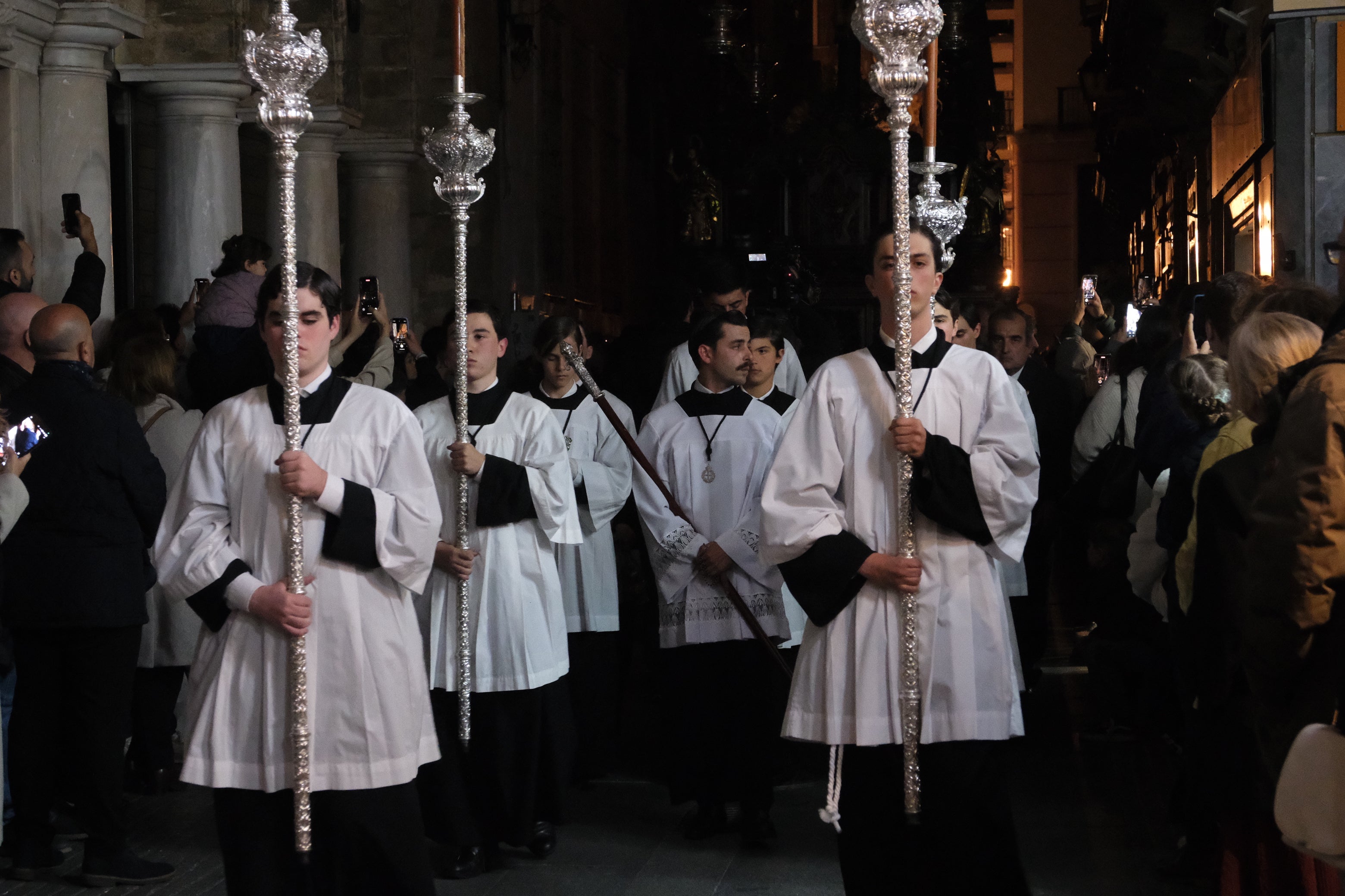 Fotos: Buena Muerte el Viernes Santo en la Semana Santa de Cádiz 2025
