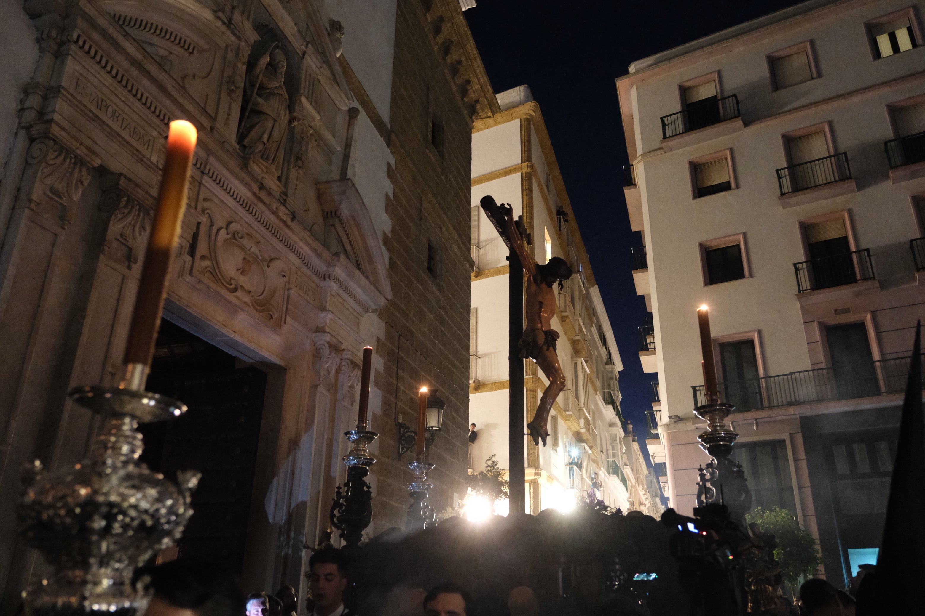 Fotos: Buena Muerte el Viernes Santo en la Semana Santa de Cádiz 2025