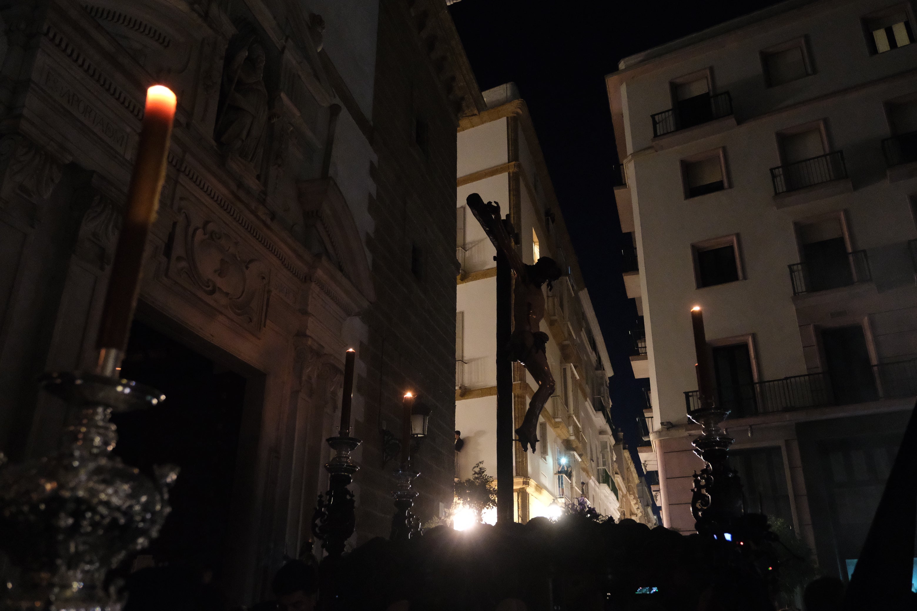 Fotos: Buena Muerte el Viernes Santo en la Semana Santa de Cádiz 2025