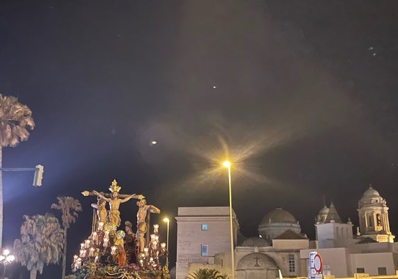 Santísimo Cristo del Perdón, a su salida por el Campo del Sur