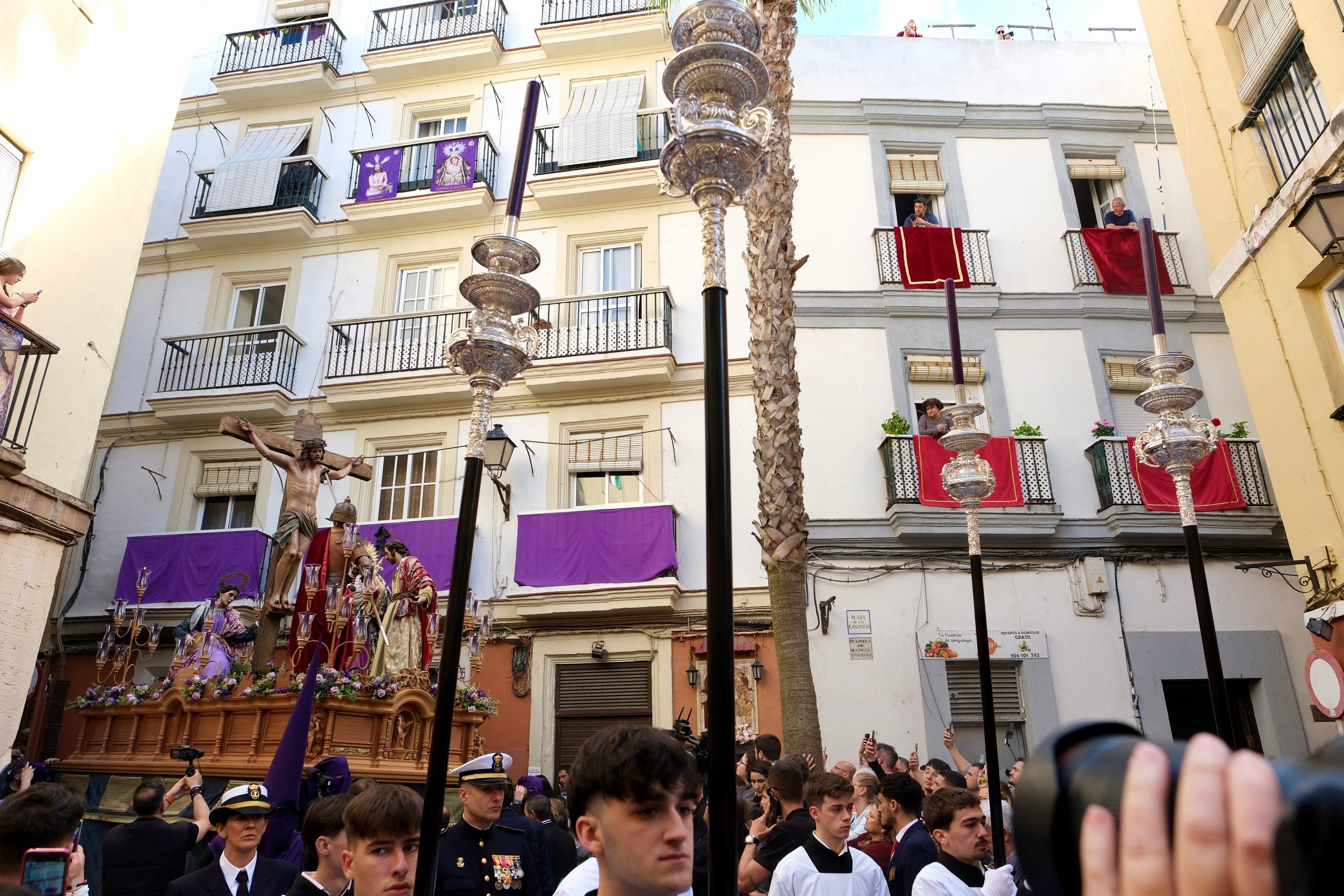 Fotos: La Sed el Viernes Santo en la Semana Santa de Cádiz 2025