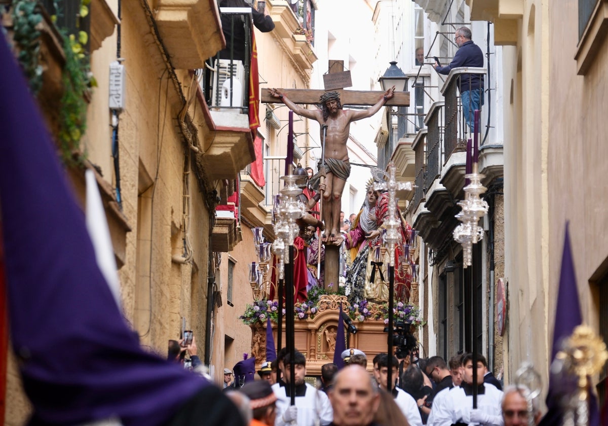 Fotos: La Sed el Viernes Santo en la Semana Santa de Cádiz 2025