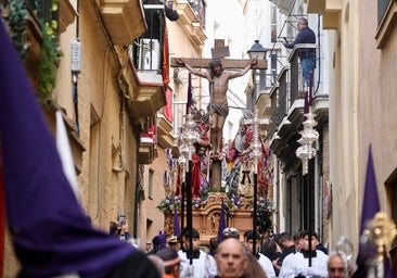 Fotos: La Sed el Viernes Santo en la Semana Santa de Cádiz 2025