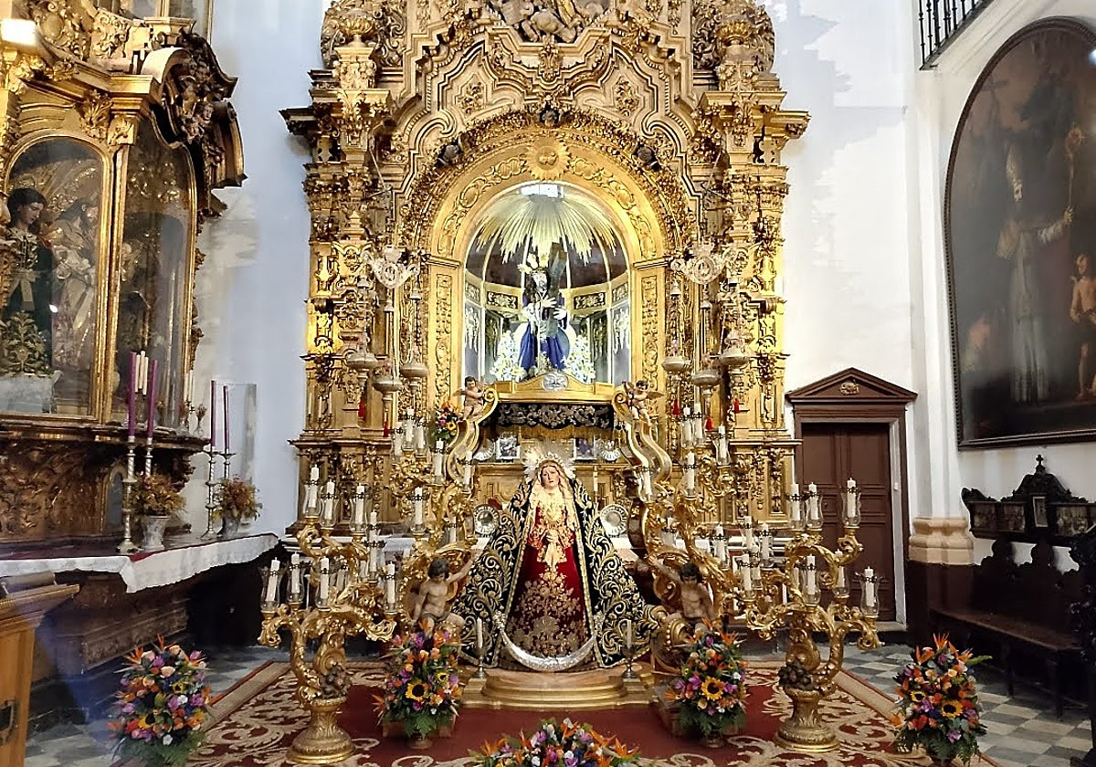 María Santísima de los Desconsuelos, en besamanos en San Lorenzo