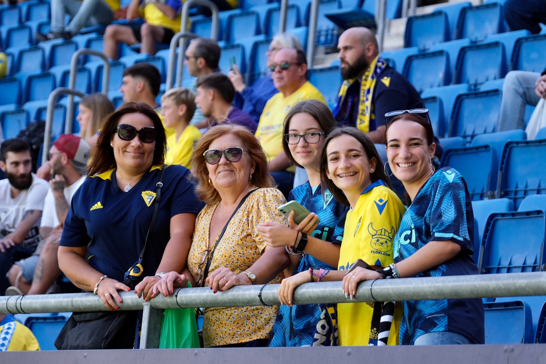 Fotos: Búscate en las imágenes del partido entre el Cádiz y el Villarreal