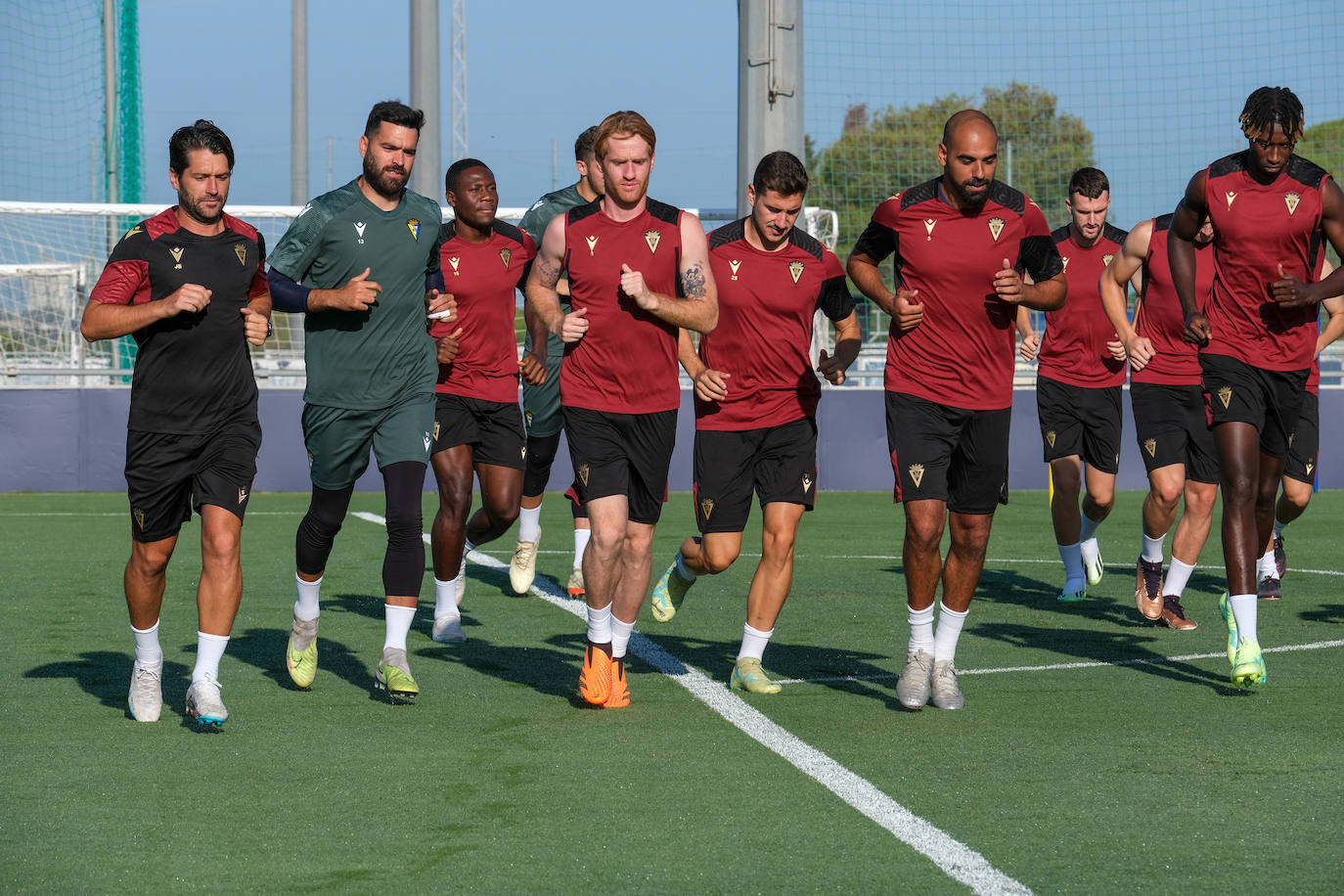 El regreso a los entrenamientos del Cádiz, en imágenes