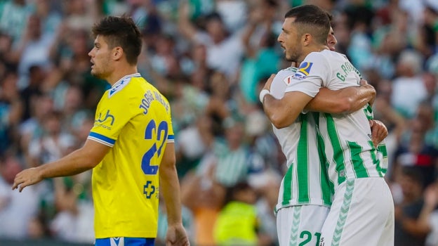 El Cádiz CF suele sufrir en los últimos minutos.