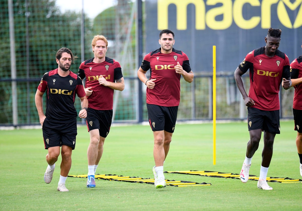 Maxi Gómez y Álex han entrado en la convocatoria.