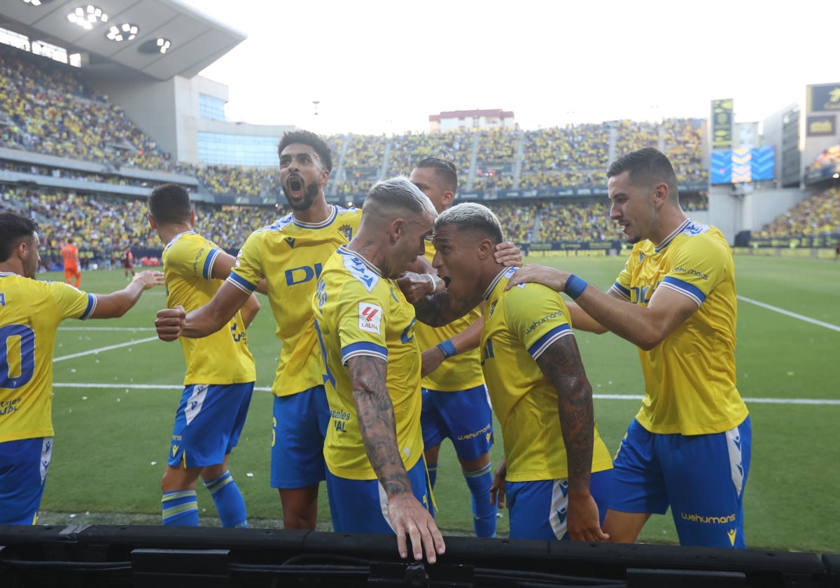 El Cádiz CF afronta la recta final del año 2023.