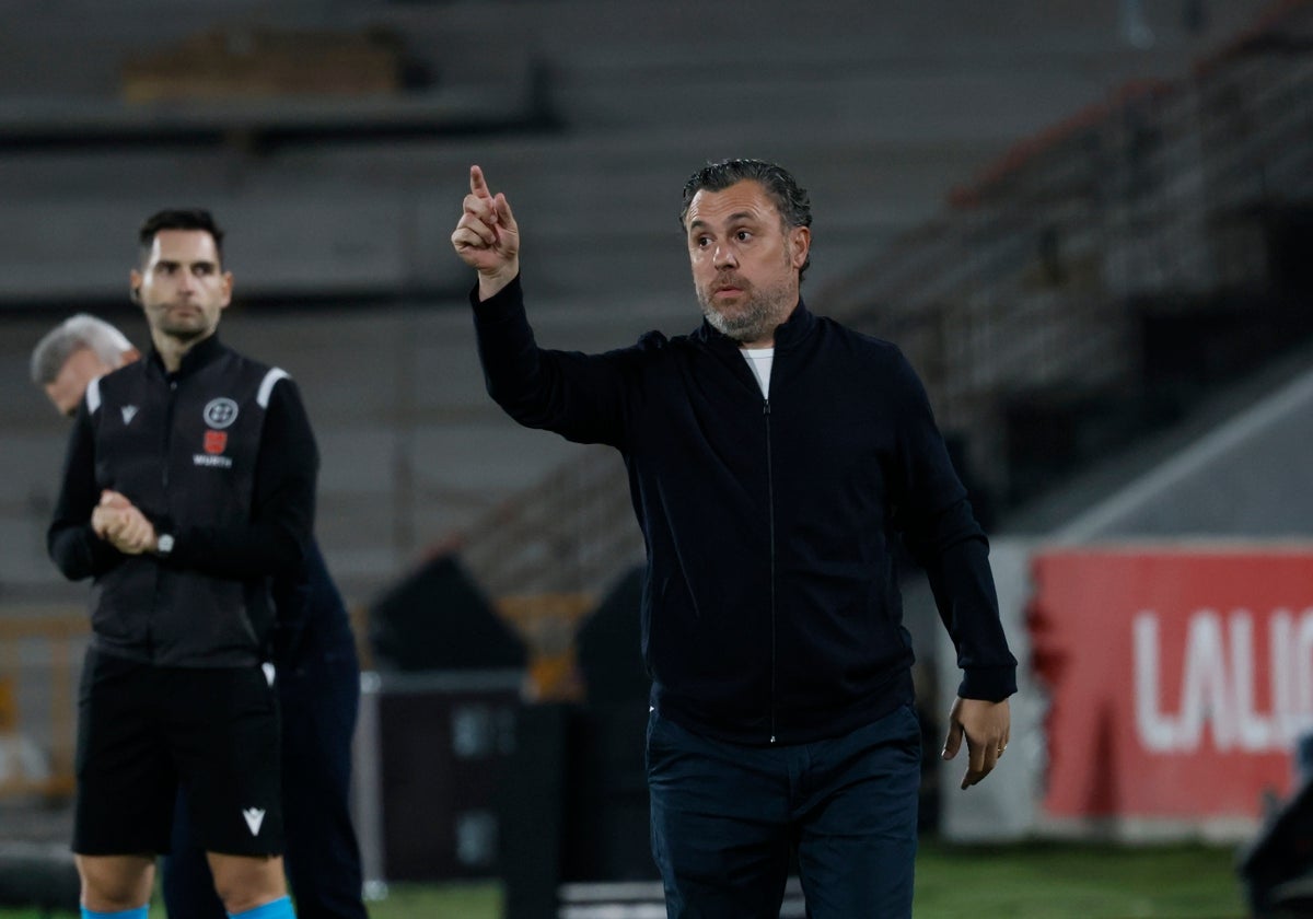 Sergio, en el área técnica de Son Moix.