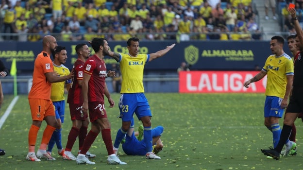 Luis Hernández volverá próximamente a los rectángulos de juego.