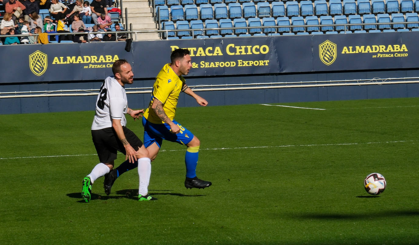 Fotos: Partido solidario Reyes Magos