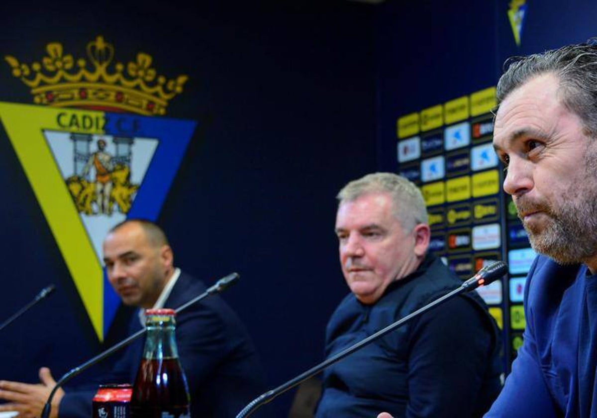 Cordero, Vizcaíno y Sergio en rueda de prensa