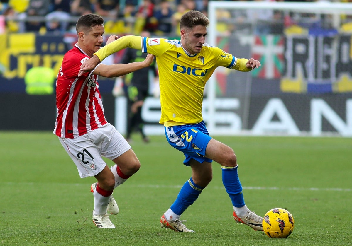 Robert Navarro, durante el encuentro contra el Athletic.