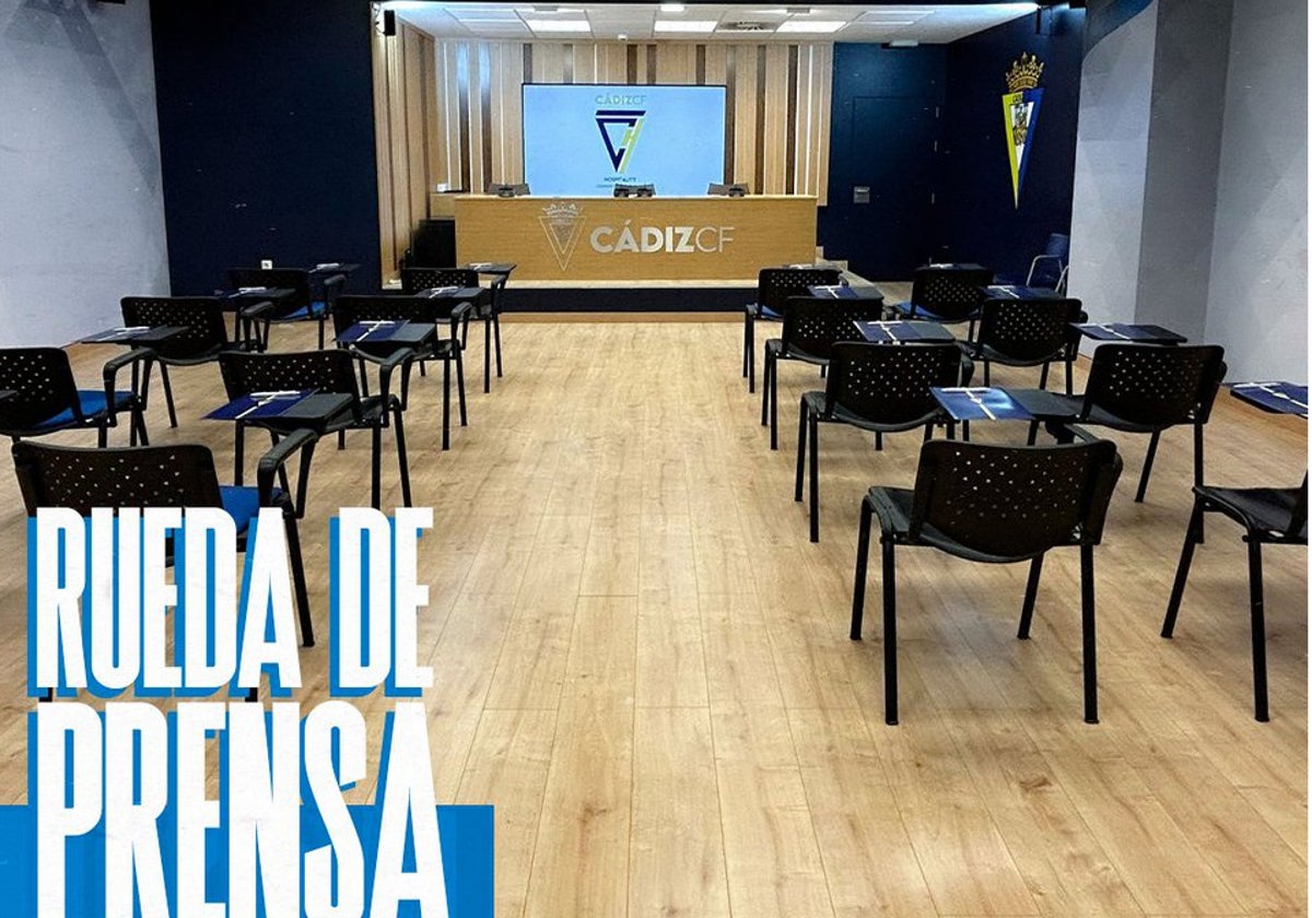 El clun convocó a una rueda de prensa cuando fue una comparecencia sin preguntas.