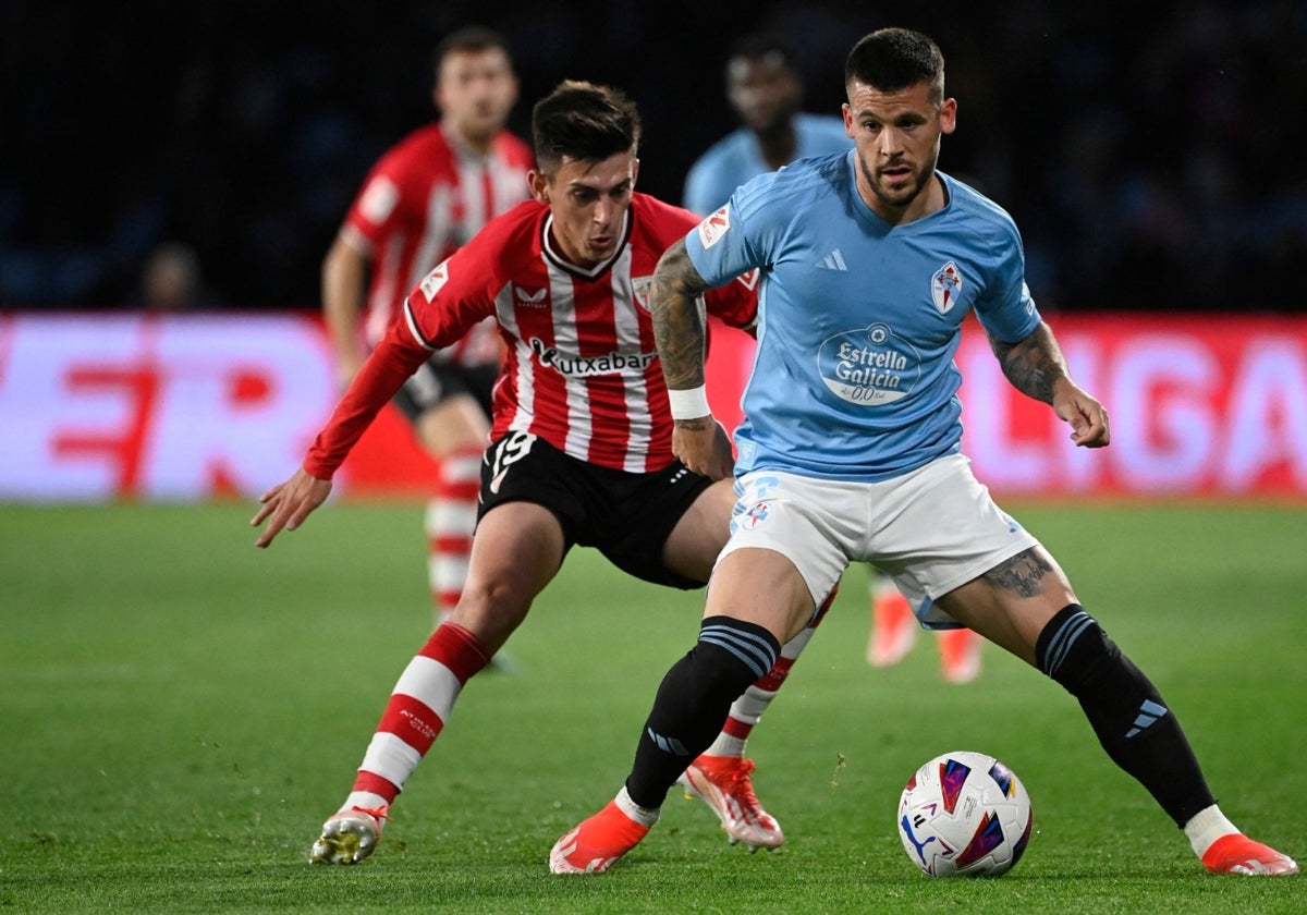 Carles Pérez, durante el Celta - Athletic