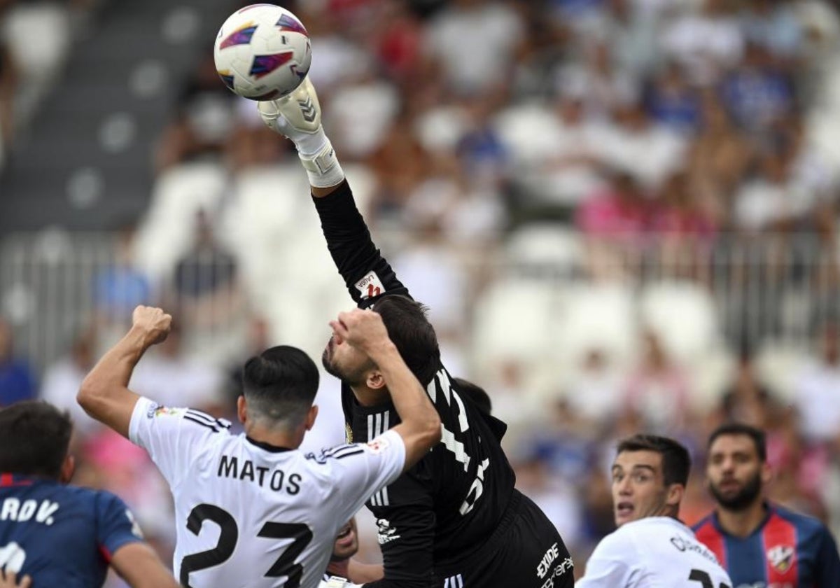 Caro y Matos se convierten en nuevos jugadores del Cádiz CF.