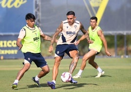 Arzamendia no jugó y las cifras de su salida del Cádiz CF se esclarecen