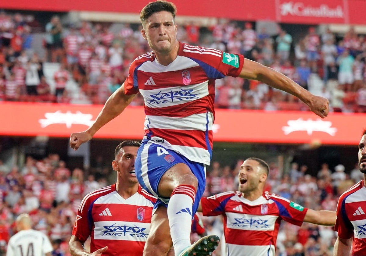 Rubio celebrando el gol frente al Albacete