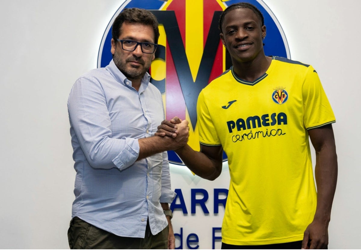 El Villarreal anunció el fichaje de Eyong por todo lo alto.