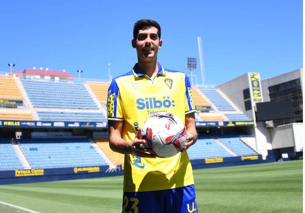 Carlos Fernández, en su presentación