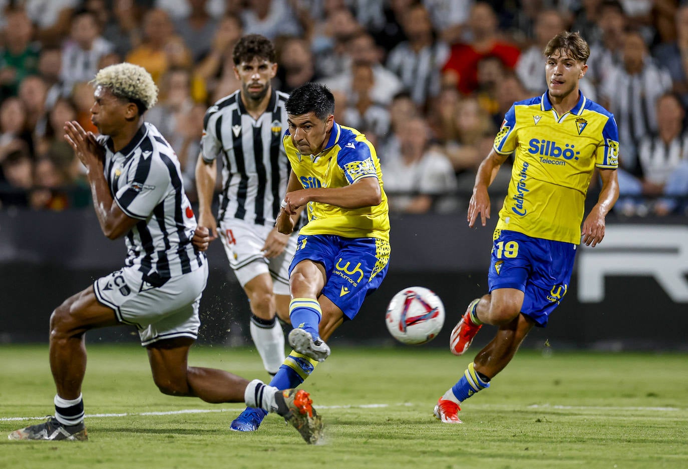 El Castellón - Cádiz CF, en imágenes