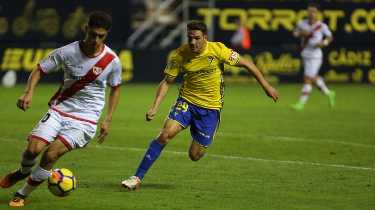 Manu Vallejo durante sus inicios en el Cadiz CF.