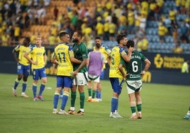 El Cádiz CF se instala en mitad de la tabla