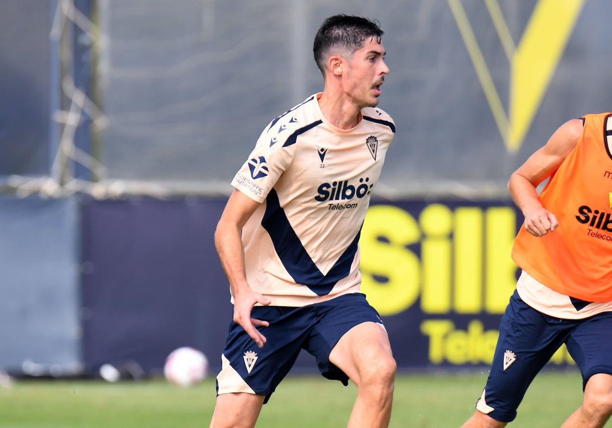 Carlos Fernández, en un entrenamiento