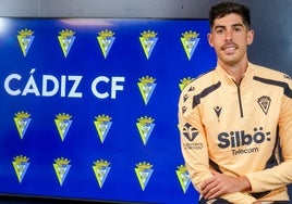 El Test: 10 preguntas a Carlos Fernández, delantero del Cádiz CF