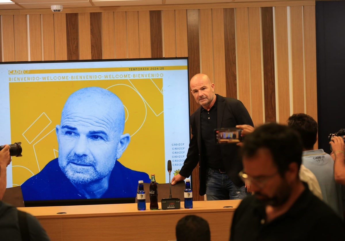 Paco López, el día de su presentación.