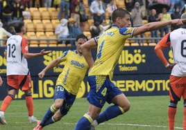 ¿Por qué fue anulado el gol de Alcaraz en el Cádiz - Real Oviedo?