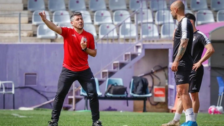 Roberto Peragón, entrenador del Real Jaén.