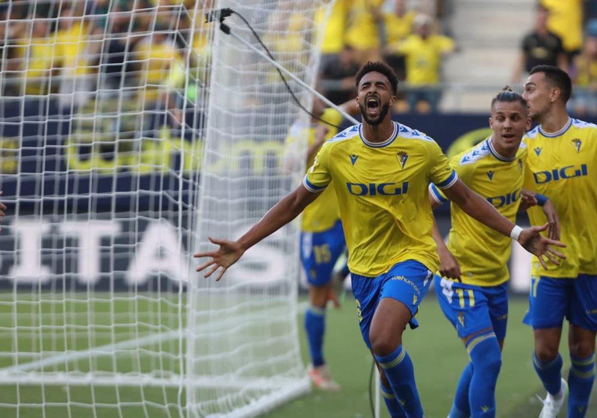 Chris Ramos empató el encuentro ante el Villarreal que acabó con 3-1.