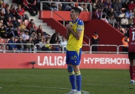 El Cádiz CF sigue en el alambre