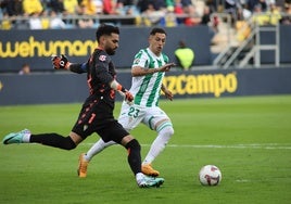 Así hemos vivido Cádiz - Córdoba: 2-0, resumen y ruedas de prensa